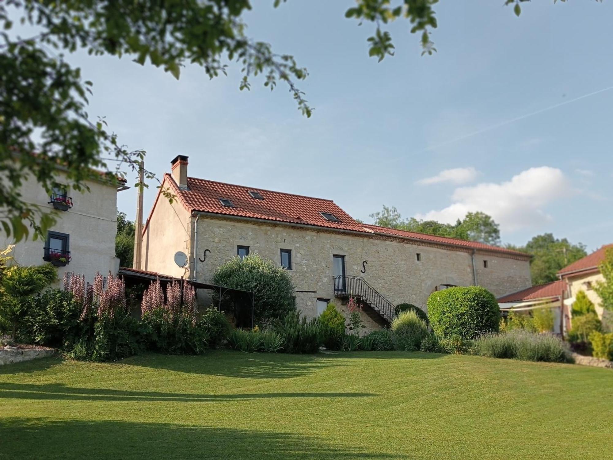 Auvergnat'Home Chaptuzat Exterior foto